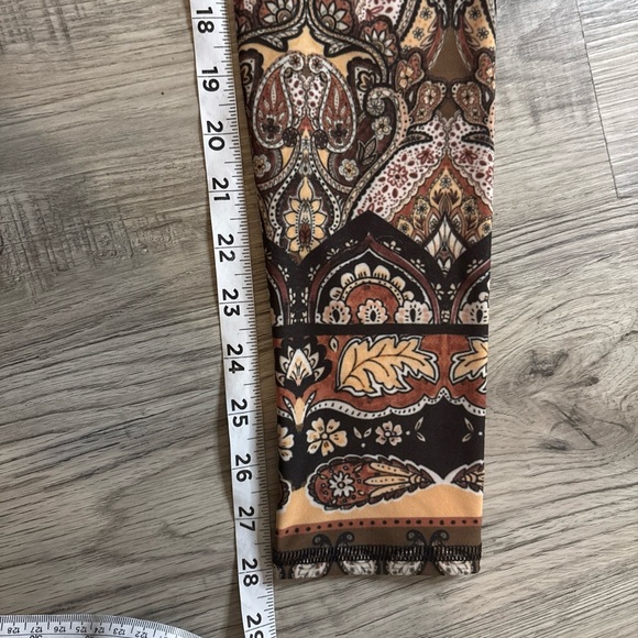 Yoga Democracy Espresso Yourself Leggings Size XS NWT - Picture 10 of 13